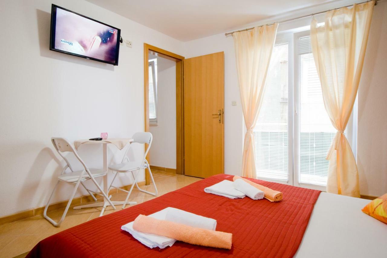 Apartmani Diki Makarska Kültér fotó
